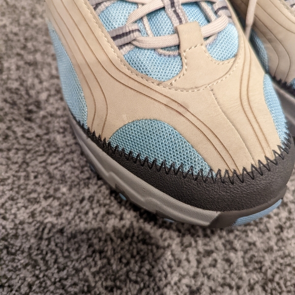 MBT Rocker Shoes - Picture 9 of 9